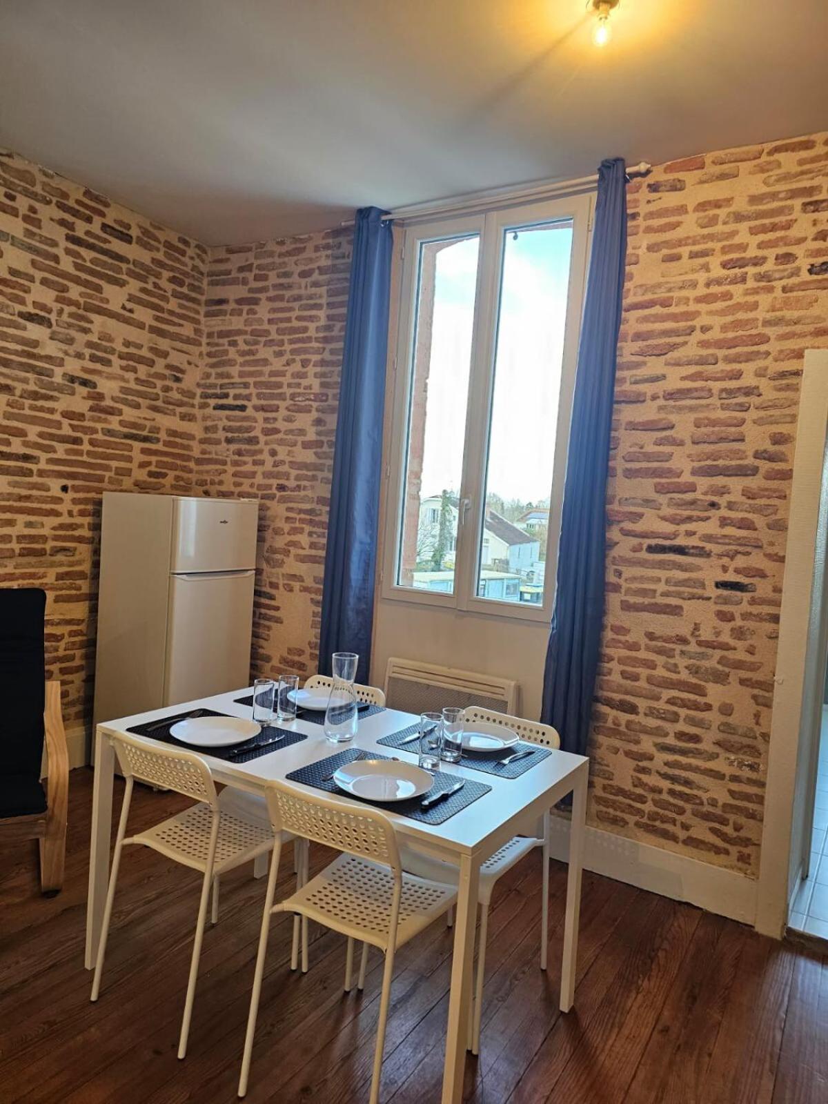 L'etage De L'aristide Proche Gare Parking Facile Apartment
